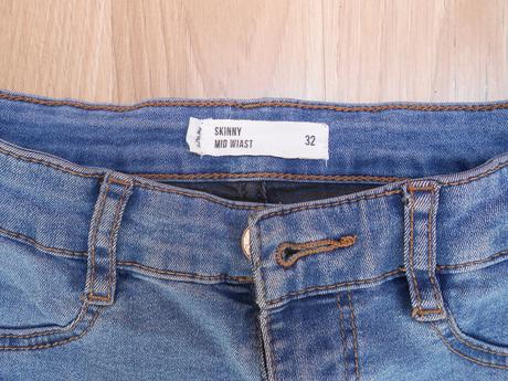 Dievčenské rifle, sinsay,32