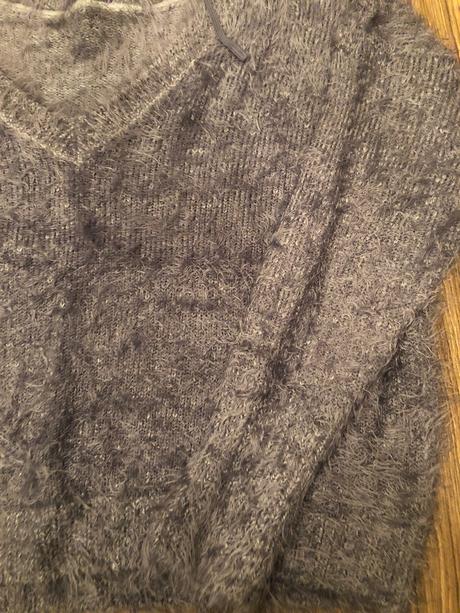 Pulover, reserved,l