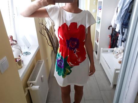 Letné šaty s opaskom, m