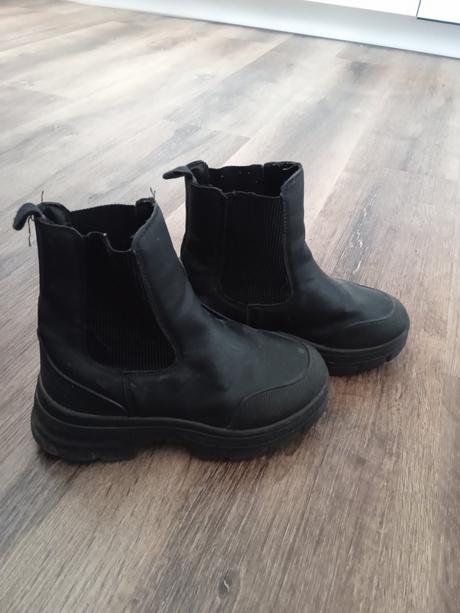 Predám jesenné čižmičky, 33
