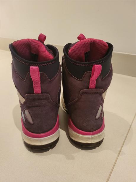 Teple cizmy, ecco,34