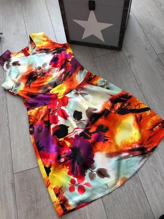 Saténové šaty na leto s/m, s