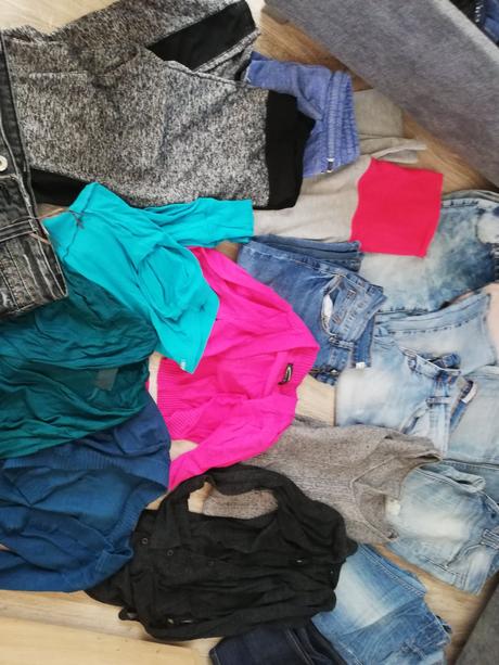 Balík oblečenia xs a s, s