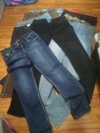 Balík nohavíc a riflí 13 ks veľ. 42/m, m