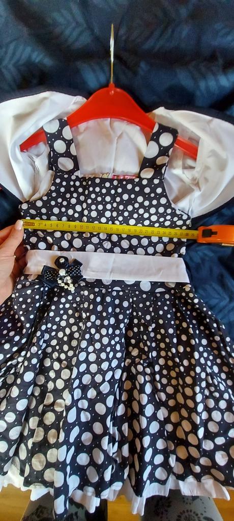 Slavnostne saticky, 104