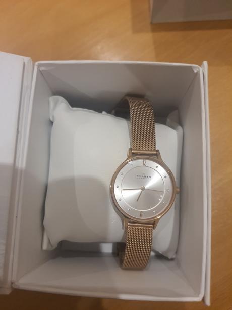 Damske hodinky skagen,