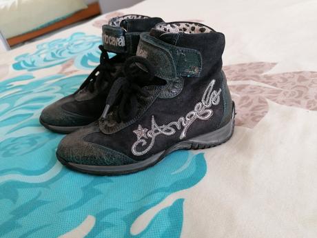 Vysoké topánky na prechodné obdobie, 31