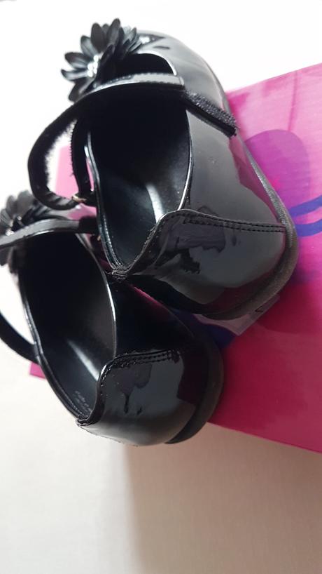 Predám dievčenské sandálky zn. cupcake, cupcake,30