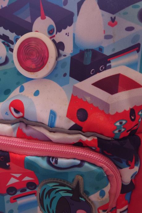 Školská taška pre drobné dievčatá,