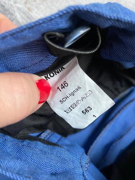 Oblekove nohavice, 146