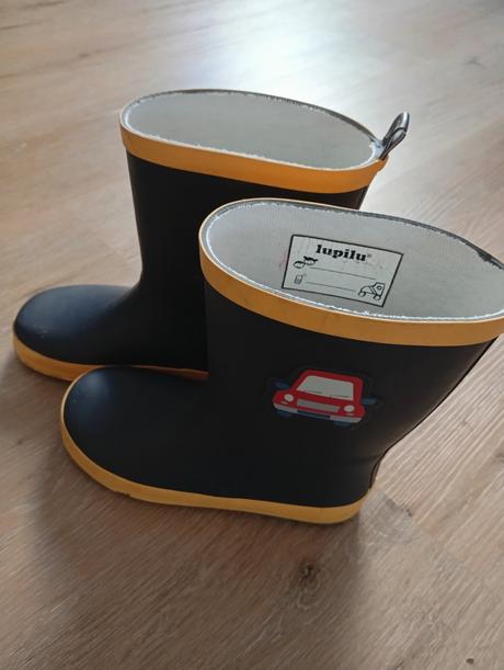 Gumáky lupilu, lupilu,30