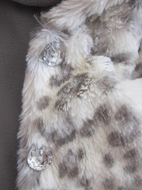 Pelerinka pre parádnicu - málo nosená, f&f,104