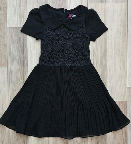 Čipkované šaty, 122