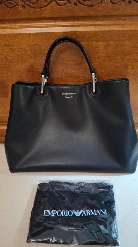 Čierna kabelka emporio armani,