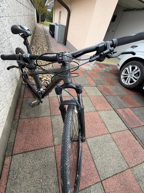 Bicykel, specialized,28