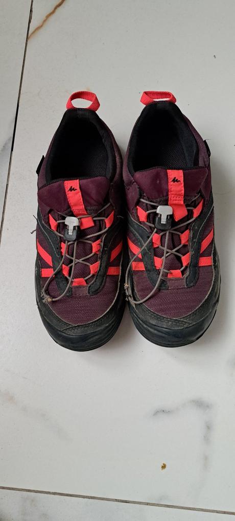 Nepremokavé trekingové pc 35 eur, quechua,35