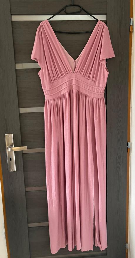 Bledoružové spoločenské šaty, 46