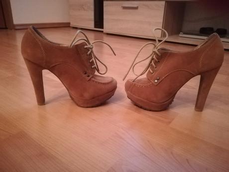 Dámske topánky na vysokom podpätku, 36