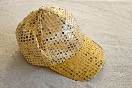 Dievcenska siltovka so zlatymi flitrami, 