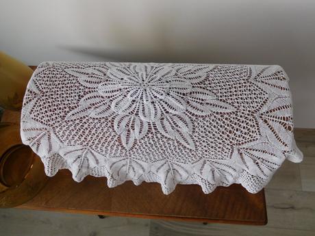 Dečku háčkovanú,okrúhlu-o rozmere-priemer 116 cm, 