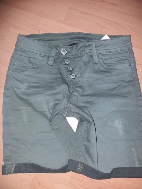 Šortky, takko,36