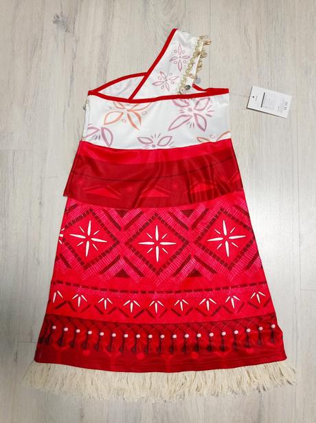 Moana vajana ii s mušličkami veľ. 134 na 8/9 rokov, 