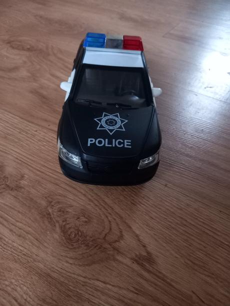 Autíčko policajné, 