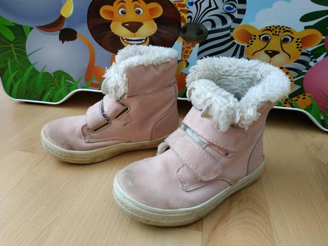 Dievčenské zimné topánky veľ 25, lupilu,25