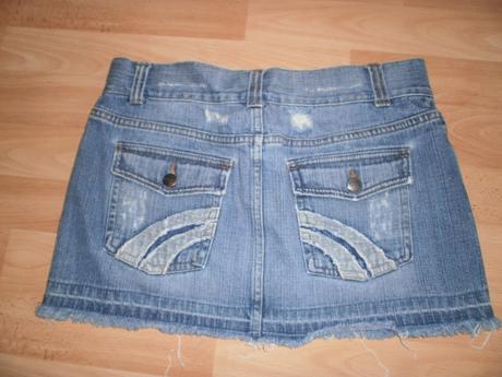 1x oblečená rifľová minisukňa 36/s, 36