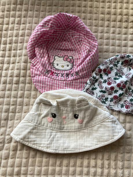 Letný klobúčik a čiapky, sinsay,68