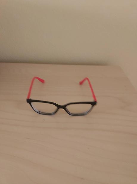 Dievčenské   dioptrické okuliare  pre 15-16 rokov, 