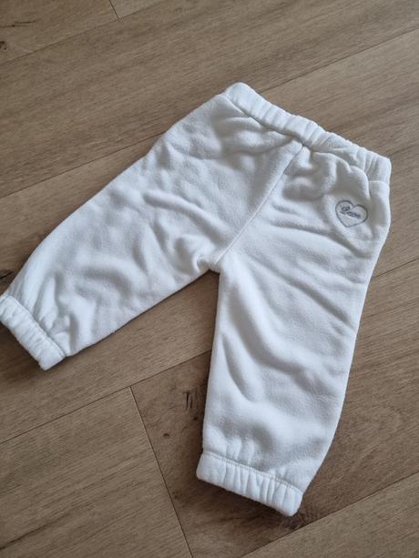 Teplé tepláčiky, 68