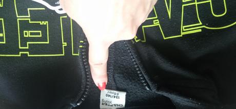 Teplákovy overal, 128