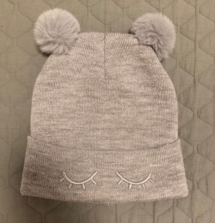 Ciapka s ockami a brmbolcami, h&m,134