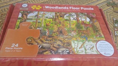 Drevené podlahové puzzle 24 ks, 