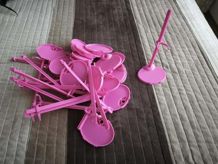 18 stojanov na babiky, barbie, winks, monster..., 