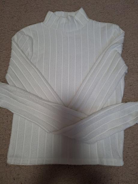 Svetrík biely xs, amisu,xs