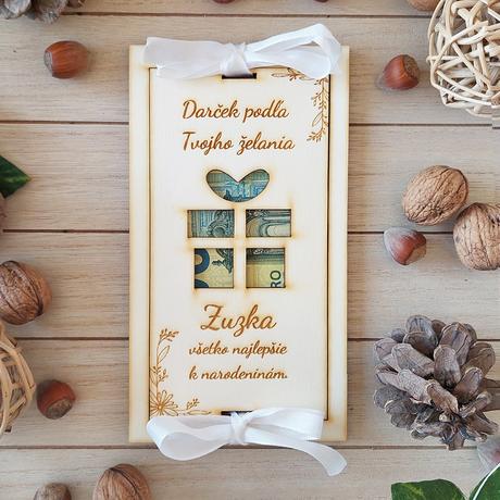 Drevená obálka na peniaze,