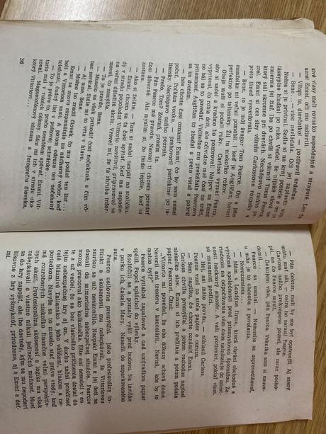 Kniha- atentát uprostřed léta, 