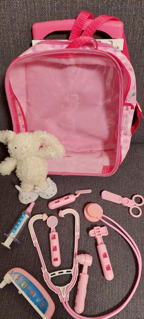 Sada dr. v kufríku so zajačikom, 