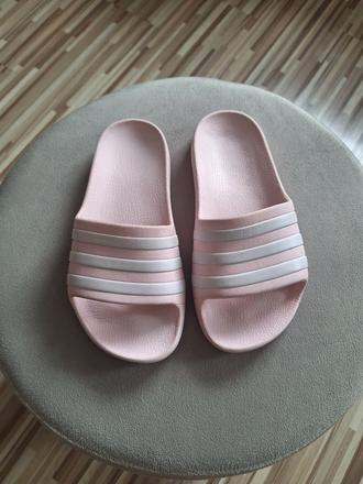 Slapky, adidas,33