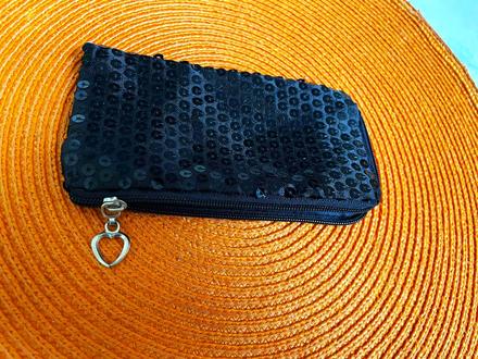 Trblietavá taštička,