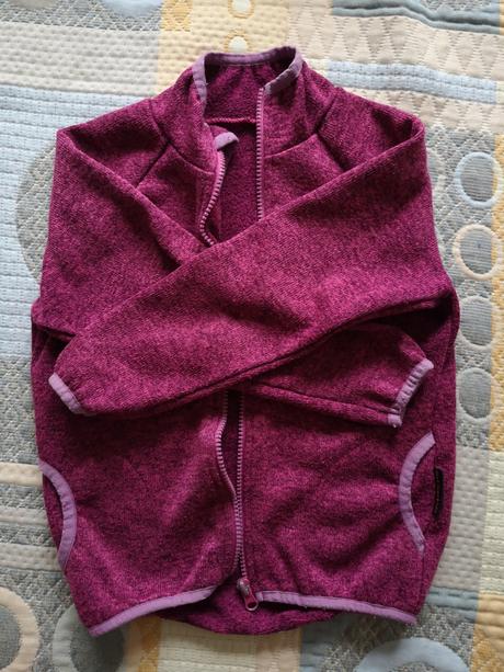 Outdoorový svetrík, 104