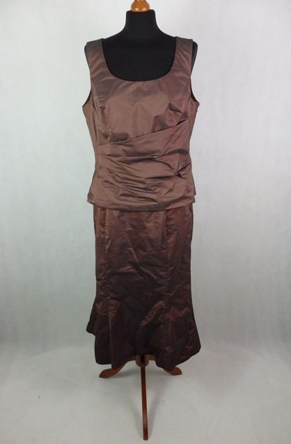 Luxusný dámsky kostým, 44