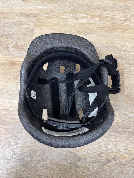 Prilba na bicykel, korčule,.., s