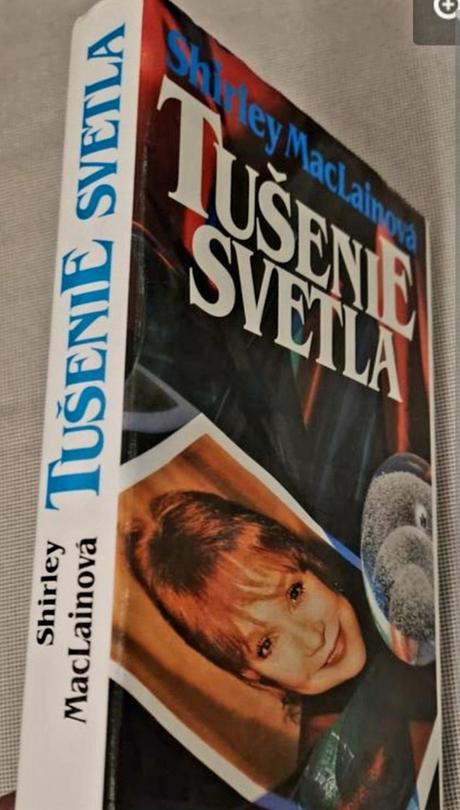 Kniha tusenie svetla,