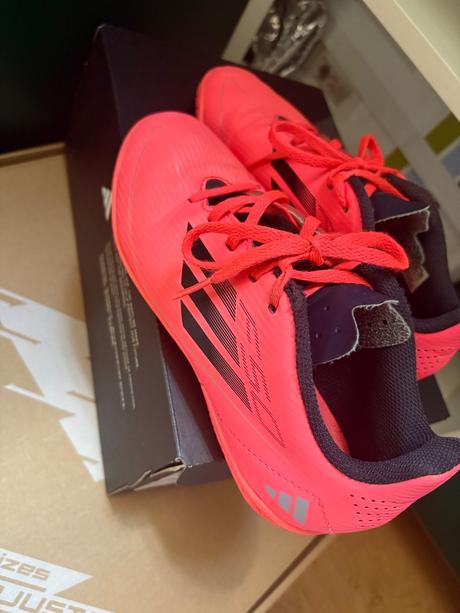 F50 adidas kopacky/halovky, adidas,35