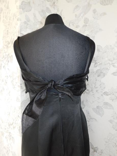 Luxusne pekne šaty na slavnost, 36