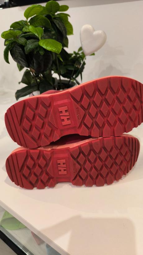 Helly hansen 32, 32