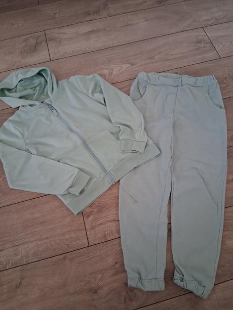 Tepláková mikina+ tepláky grátis, sinsay,140